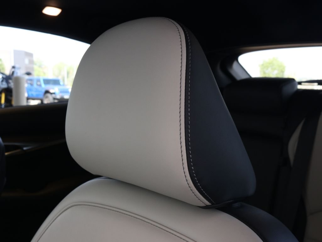 Certified Used 2023 Gray INFINITI LUXE image 32