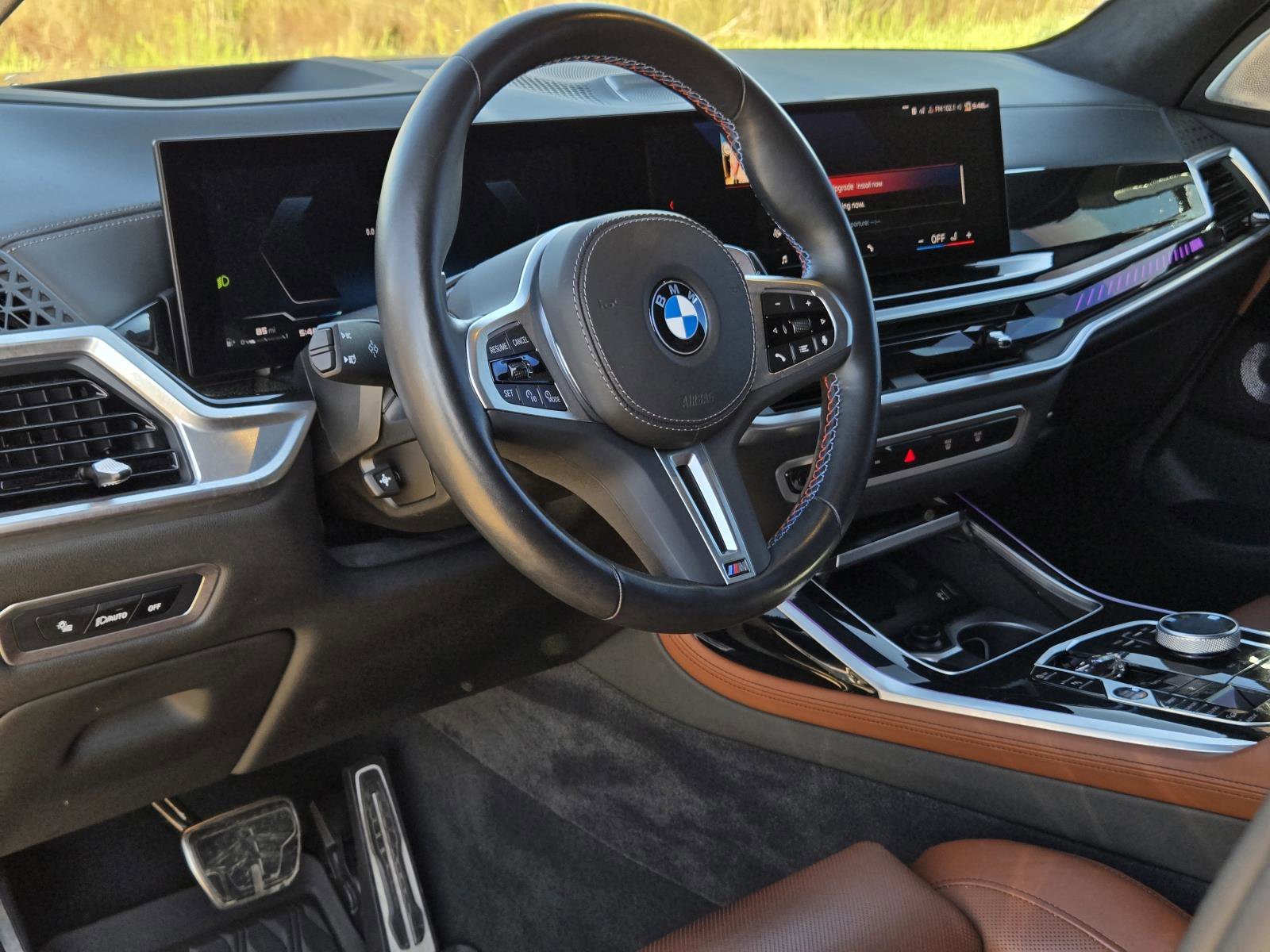 Used 2024 Black Sapphire Metallic BMW M60i image 26