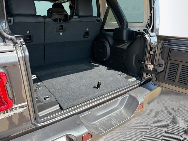New 2026 Gray Jeep Sahara image 30