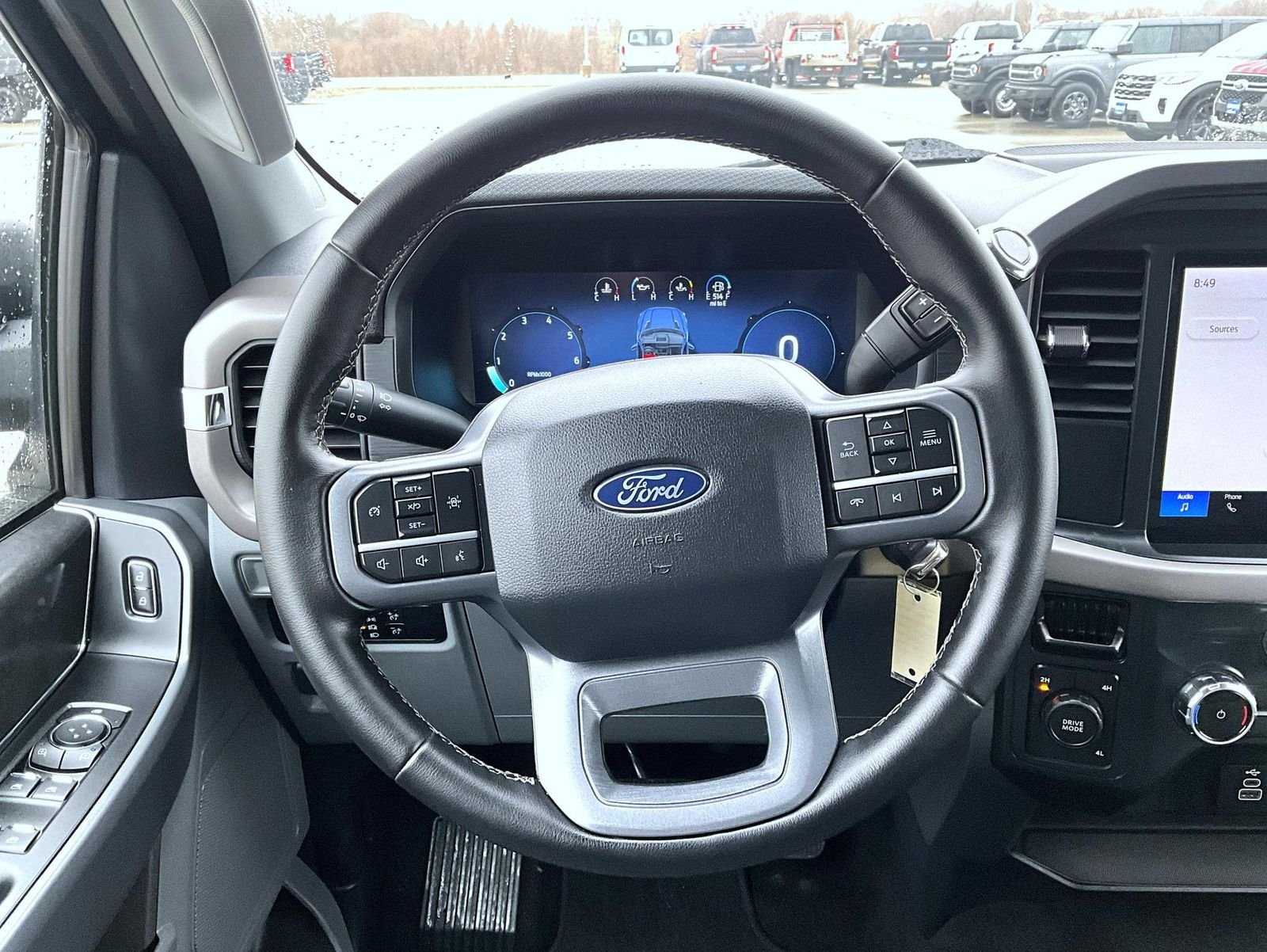 Used 2025 Gray Ford XLT image 11
