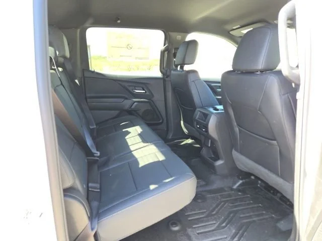 2024 Chevrolet Silverado EV Work Truck - Photo 12