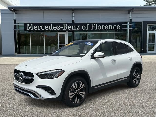 Used 2025  Mercedes-Benz GLA 250 image 3