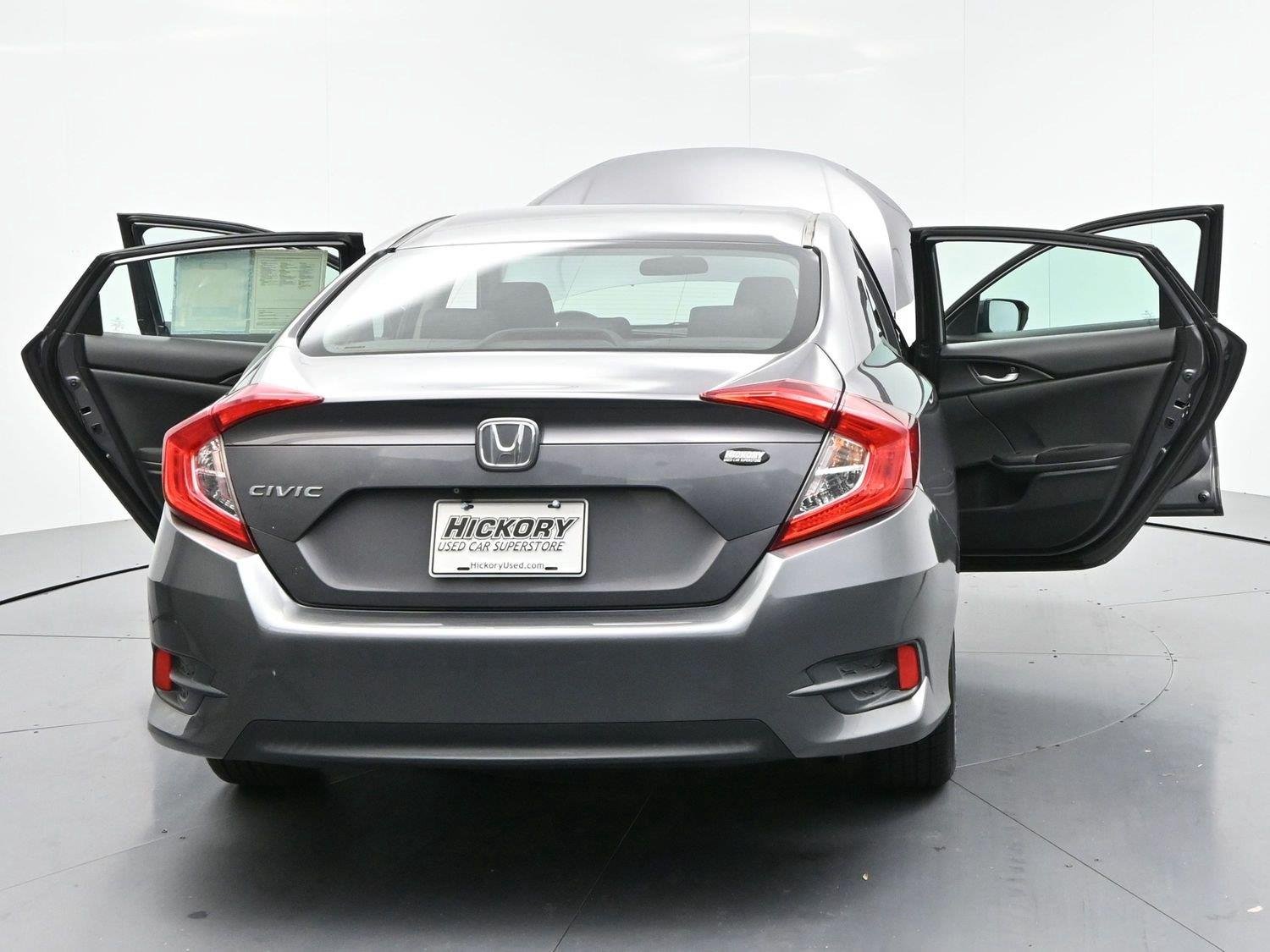 Used 2018 Modern Steel Metallic Honda LX image 35