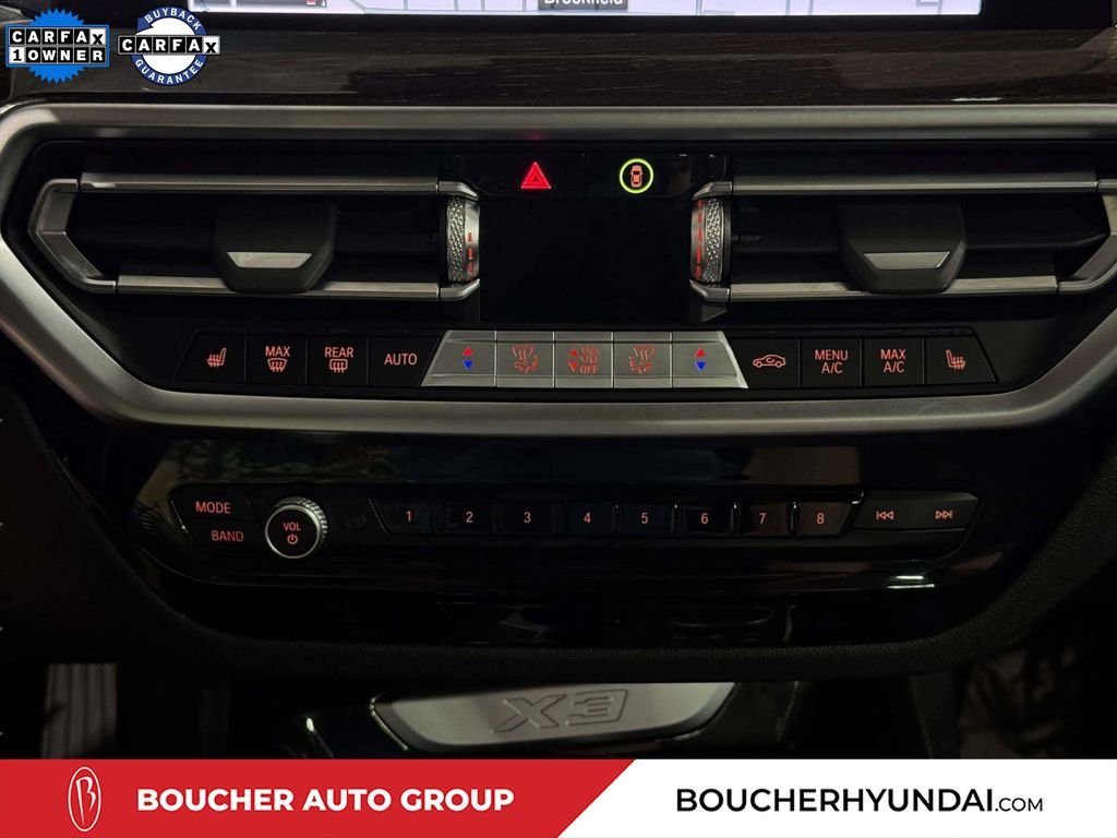 Used 2023 Black BMW xDrive30i image 19
