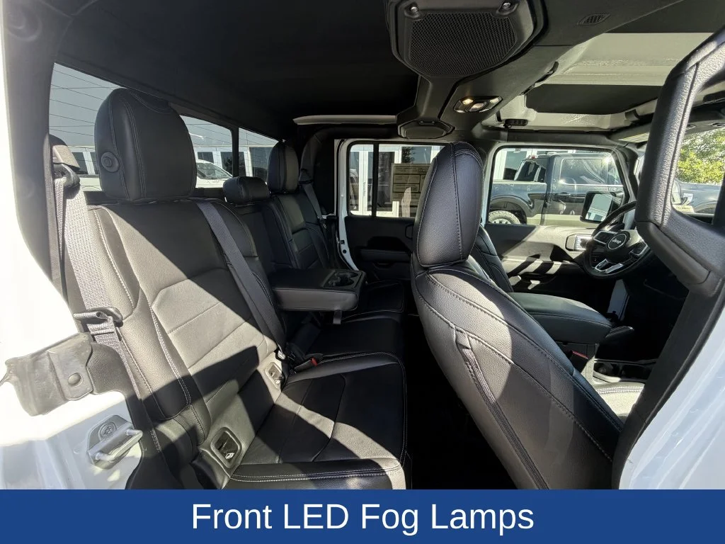 Certified Used 2022 Bright White Clearcoat Jeep Overland image 22