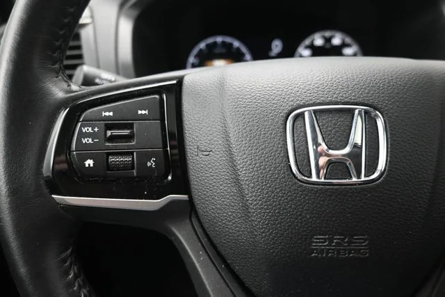 2025 Honda Odyssey EX-L - Photo 29