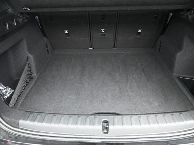 Used 2026 Black BMW xDrive28i image 18