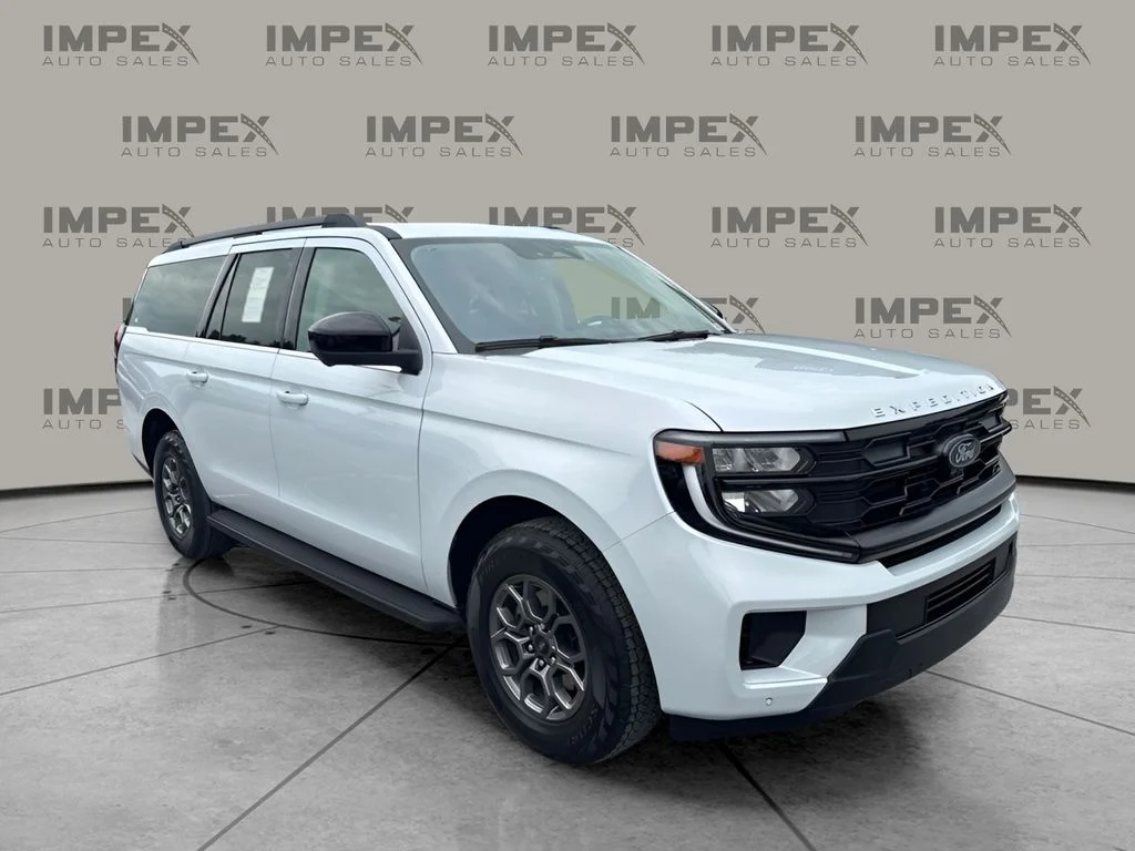 Used 2025 Silver Ford Active image 4