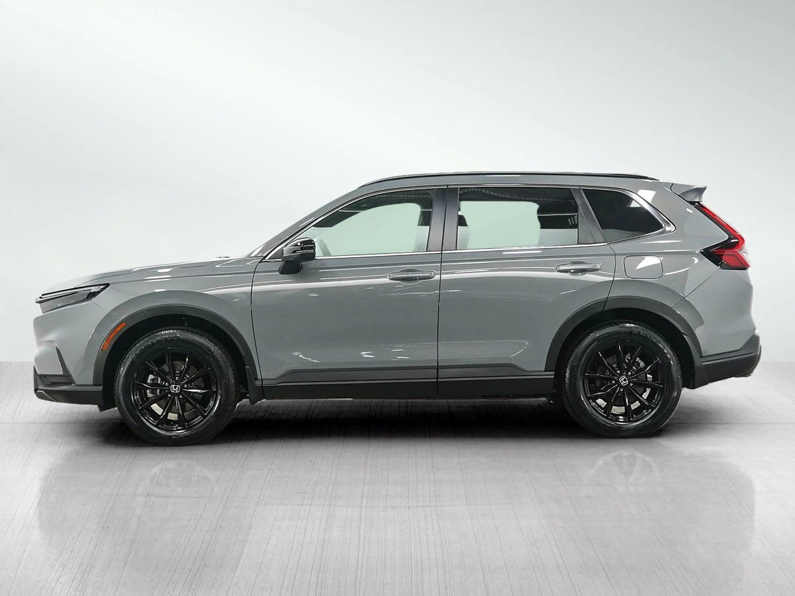 Used 2024  Honda 5D WAGON HYBRID SPORT AWD image 2
