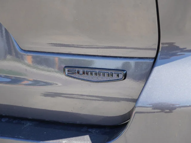 New 2026 Baltic Gray Metallic Clear-Coat Exterior Paint Jeep Summit image 21