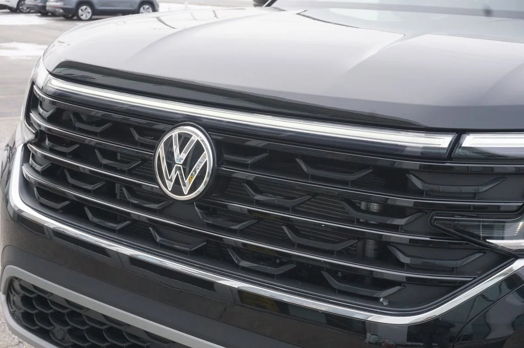 Certified Used 2026 Black Volkswagen SE w/Technology image 33