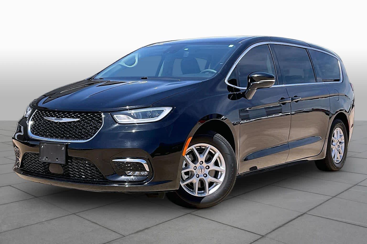 Pre-Owned 2024 Chrysler Pacifica Touring L