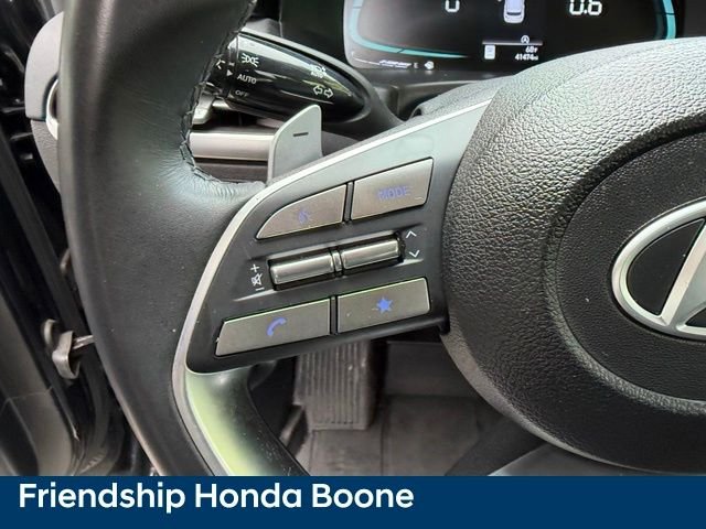 Used 2024 White Hyundai SEL image 17