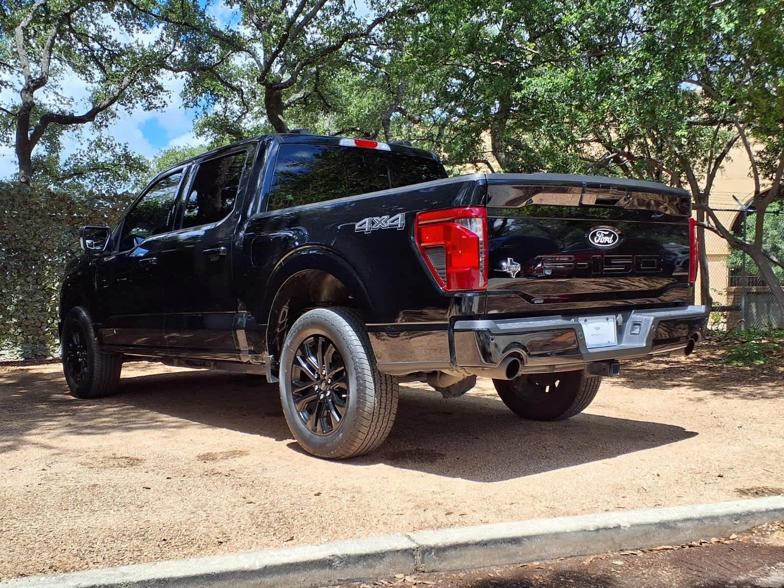 Used 2024  Ford XLT image 5