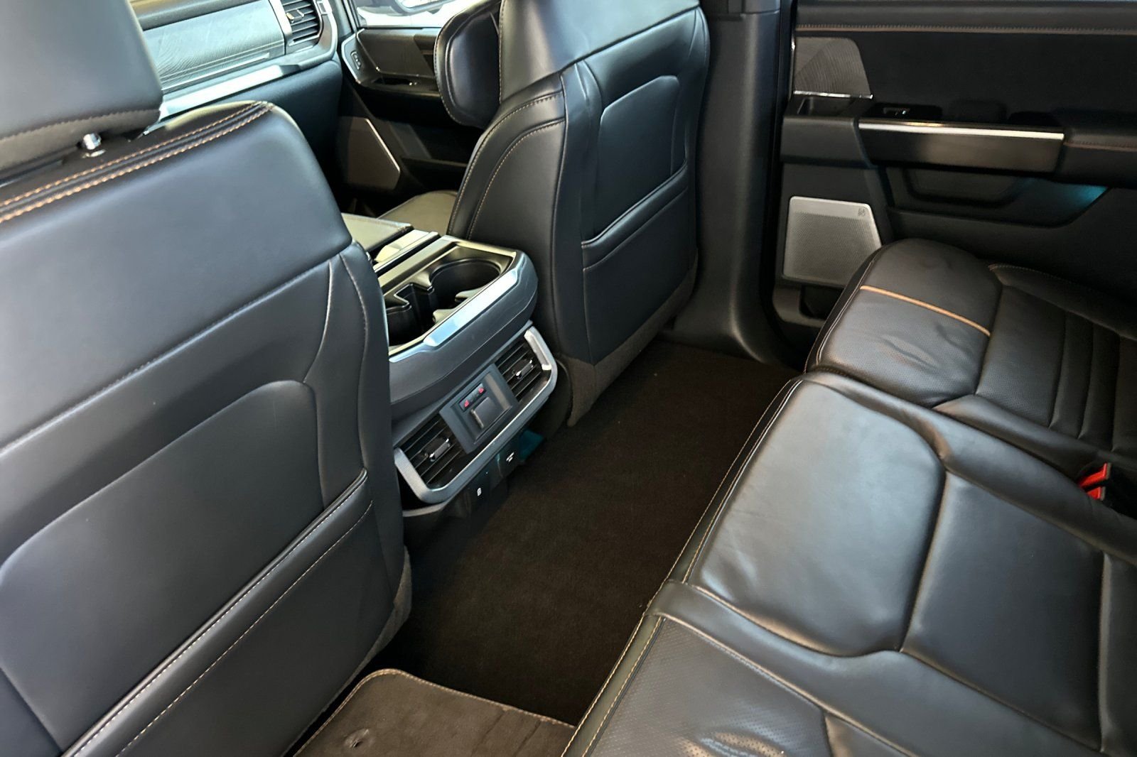 Used 2022 Gray Ford Platinum image 12
