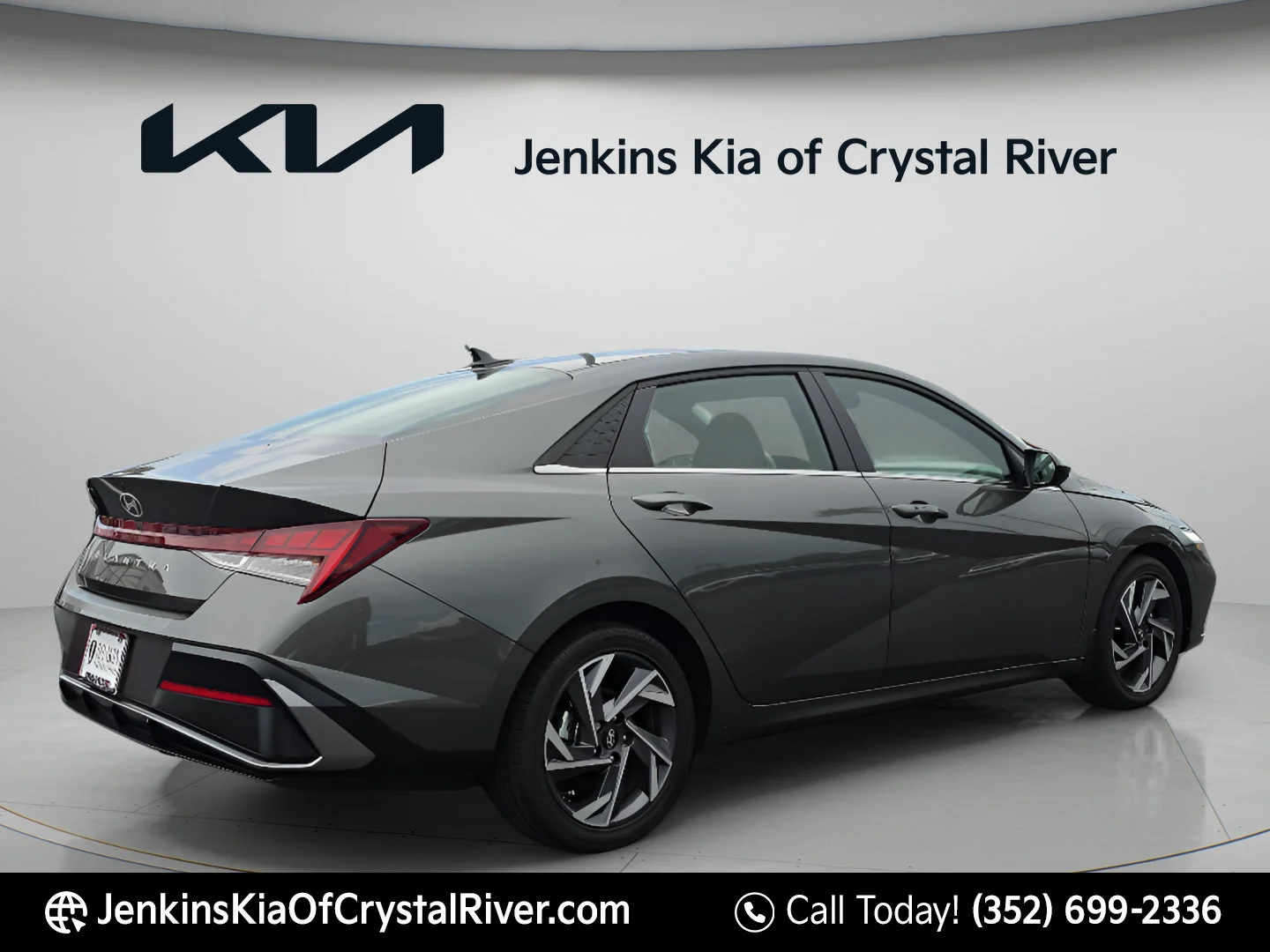 Used 2025 Amazon Gray Hyundai SEL Convenience image 4