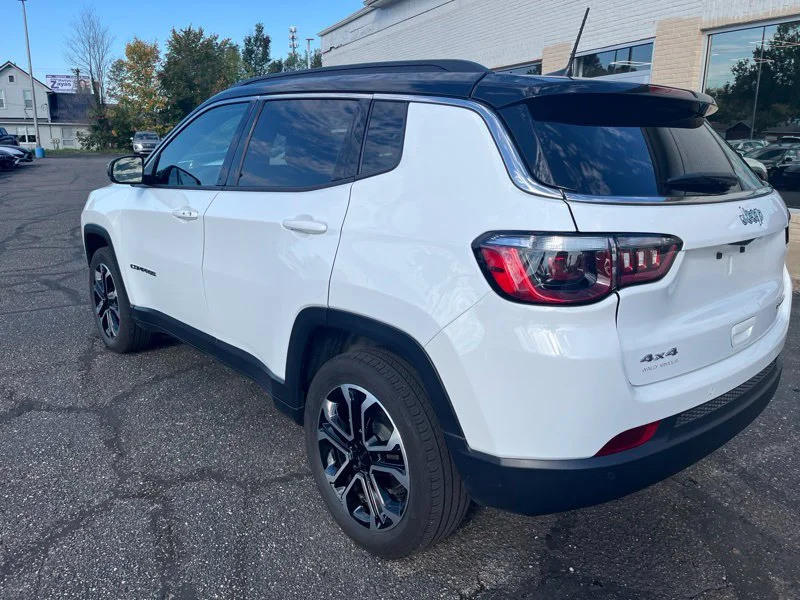 Used 2024 White Jeep Limited image 7