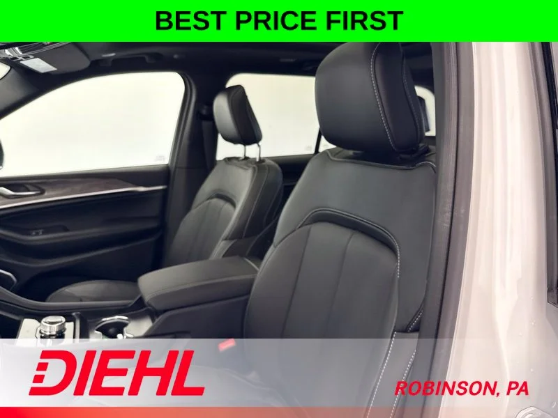 New 2027 Bright White Clearcoat Jeep Limited Reserve image 20