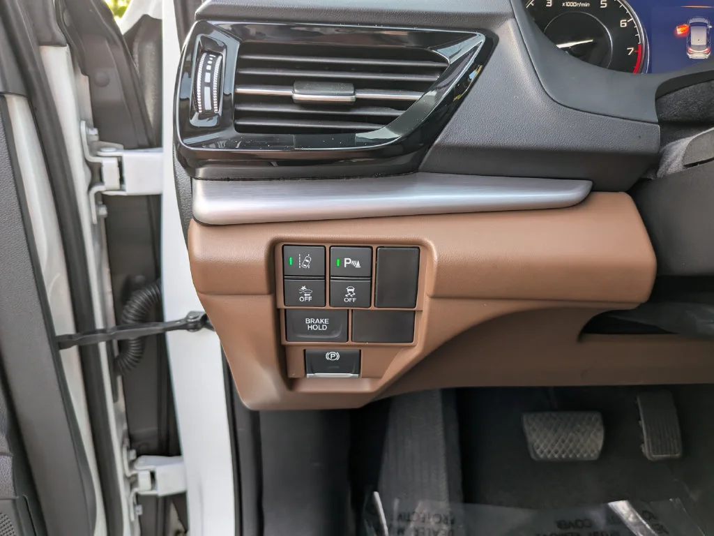 Used 2021 White Acura Technology Package image 29
