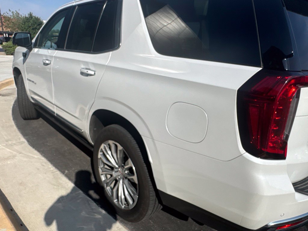 Used 2021 White GMC Denali image 2