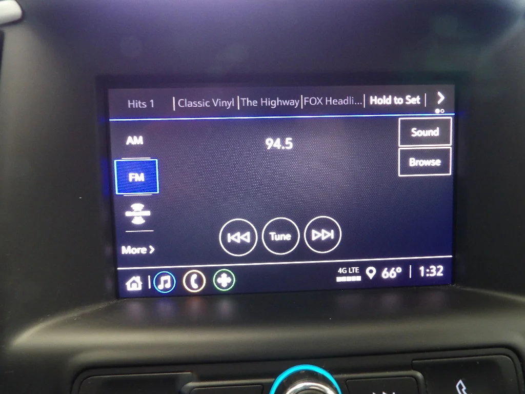 Used 2024 Downpour Metallic GMC SLE image 34