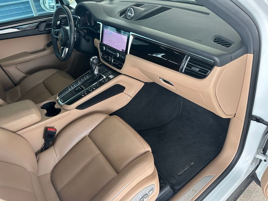 Used 2020  Porsche S image 40