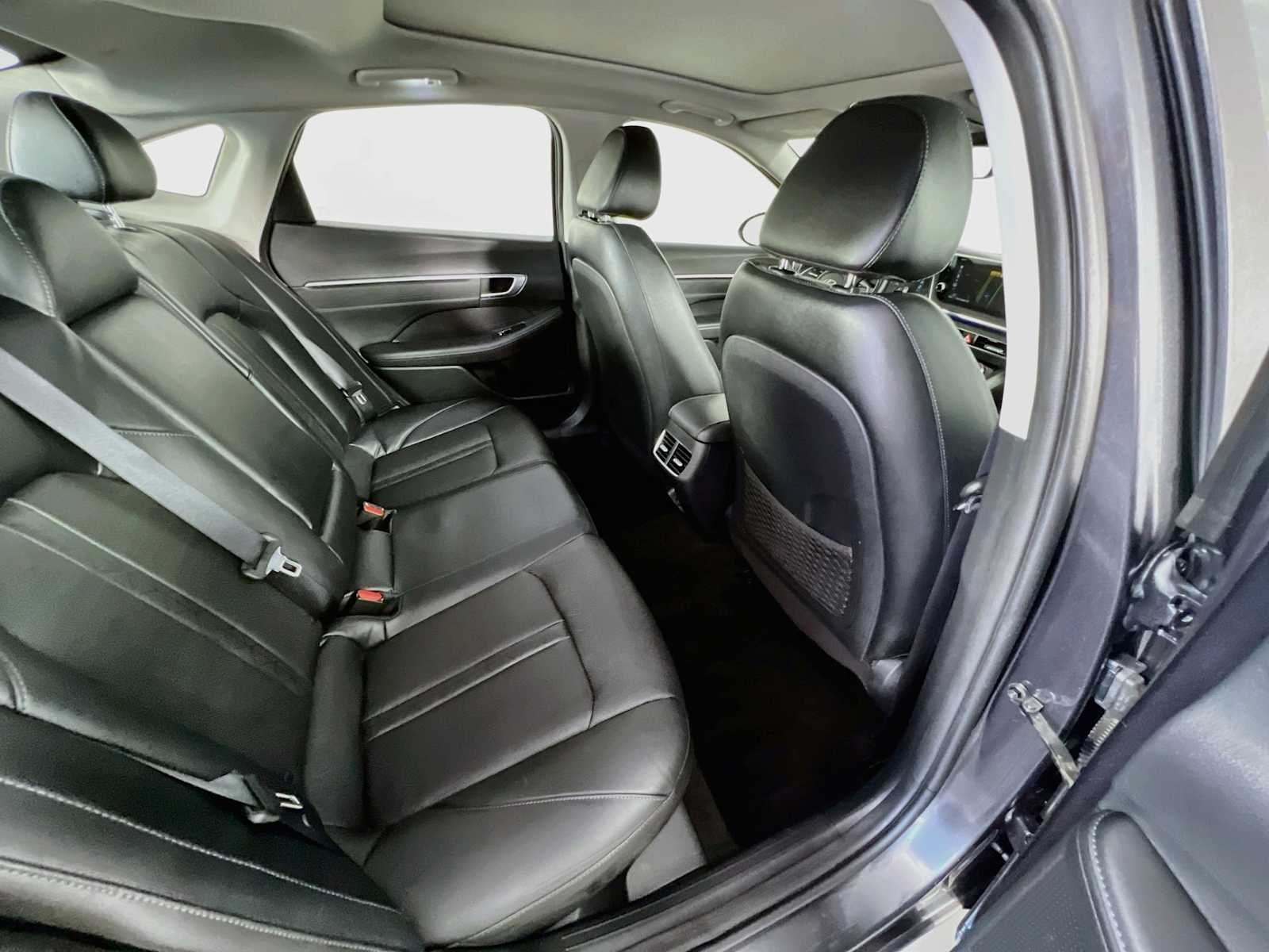Used 2021 Portofino Gray Hyundai Limited image 28