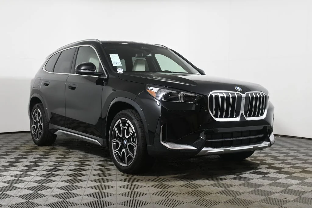 New 2026 Black BMW xDrive28i image 9