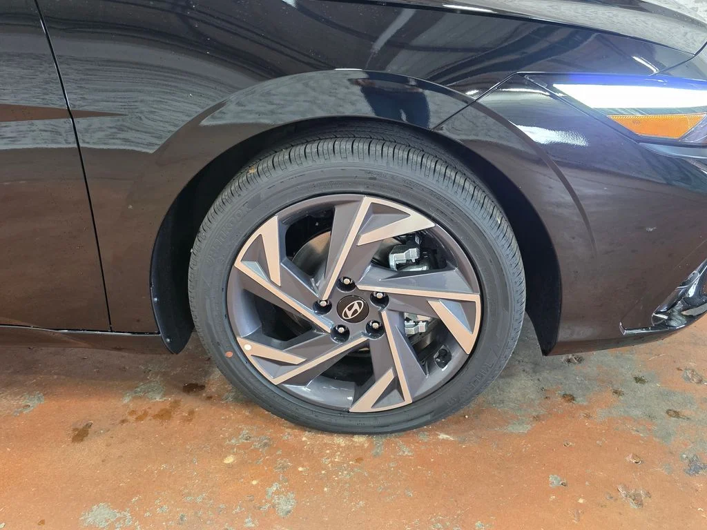 New 2026 Abyss Black Hyundai Limited image 6