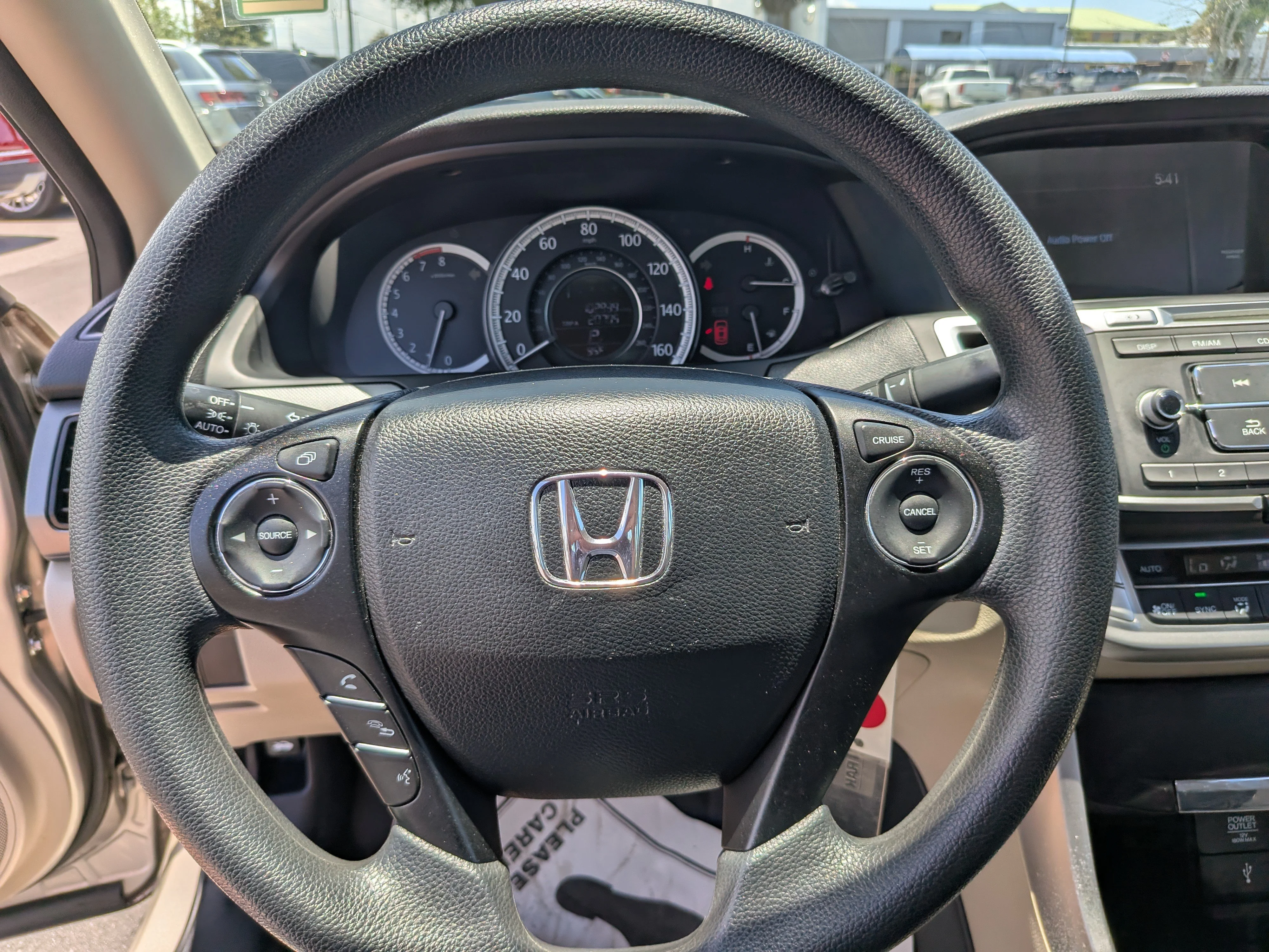 Used 2015 Champagne Frost Pearl Honda LX image 29
