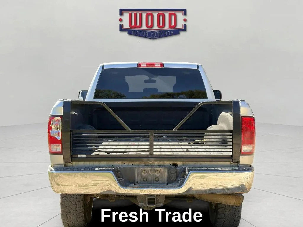 Used 2018 Bright Silver Clearcoat Metallic Ram Tradesman image 5