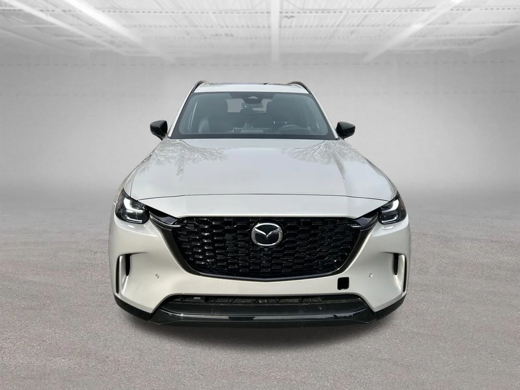 New 2026 Platinum Quartz Metallic Mazda 3.3 Turbo S Premium image 9