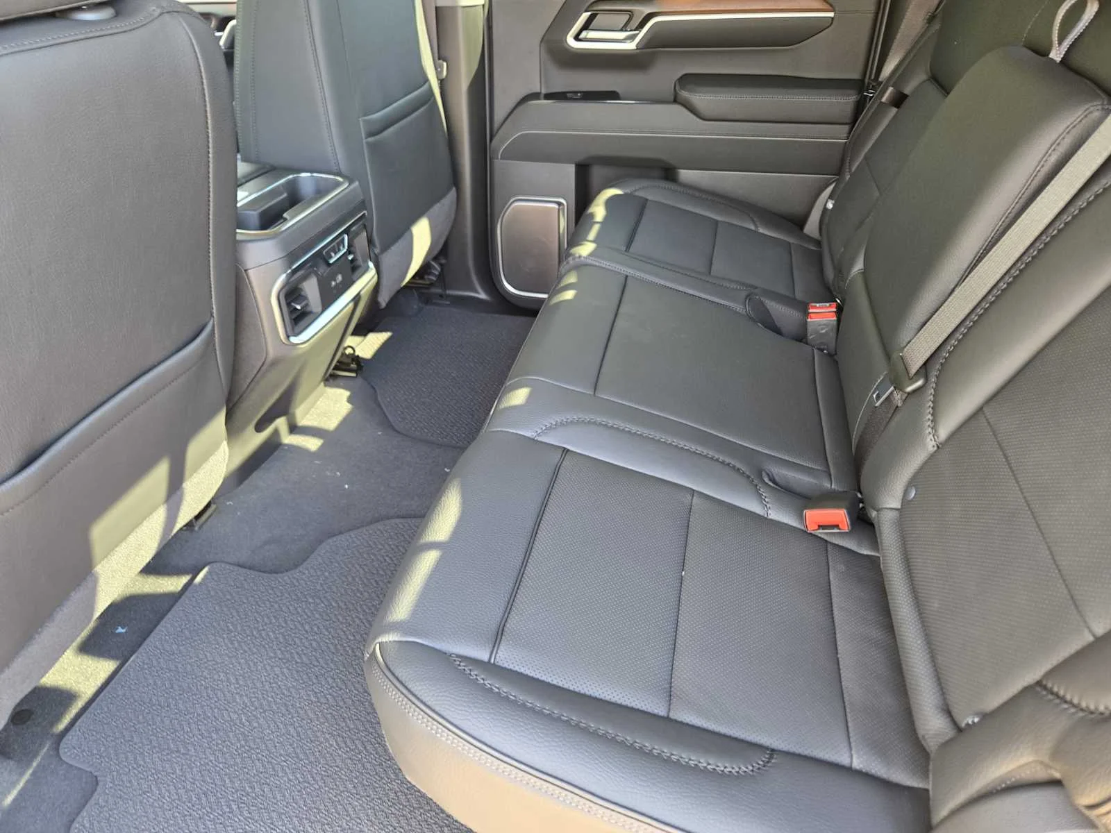 2026 GMC Sierra 1500 Denali - Photo 18