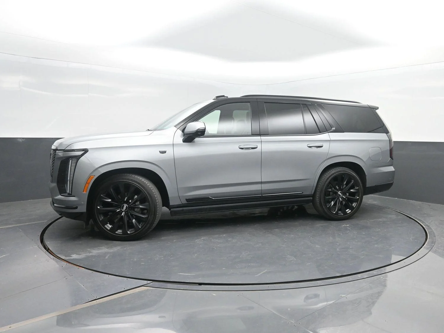 Used 2025 Argent Silver Metallic Cadillac 4WD Sport Platinum image 49