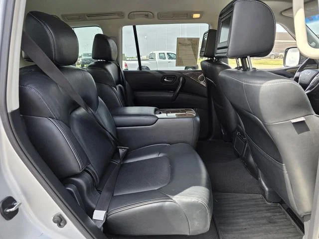 Used 2017 Liquid Platinum INFINITI THEATER PACKAGE image 31