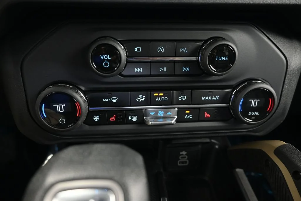New 2026 Desert Sand Ford Badlands® image 35