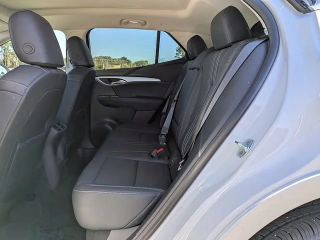 New 2026 Iridescent White Tricoat Buick Avenir image 15