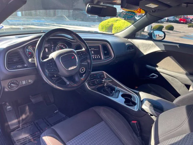 Used 2021 Black Dodge SXT image 10