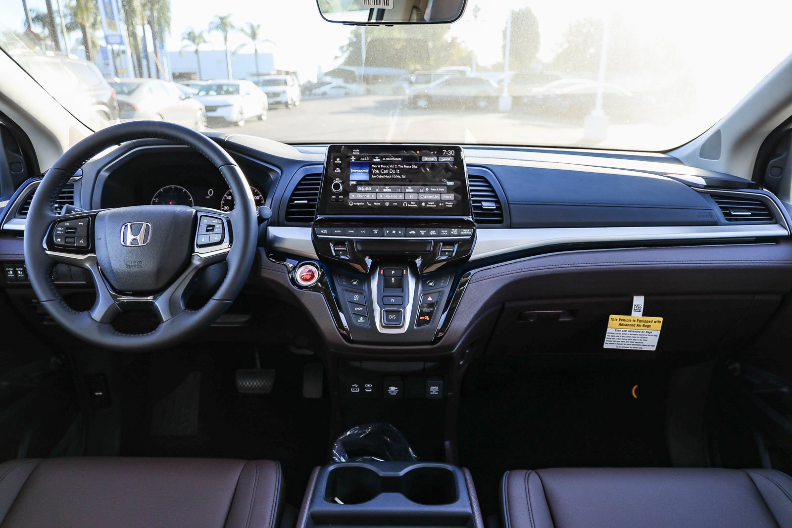 New 2026 Platinum White Pearl Honda Touring Auto image 14