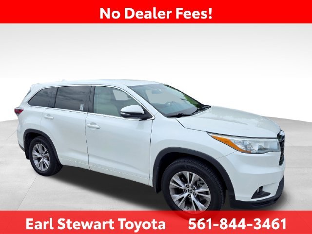 Used 2016 White Toyota LE Plus V6 image 2