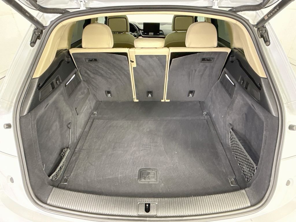 Used 2022 Glacier White Audi 45 S line Premium image 27