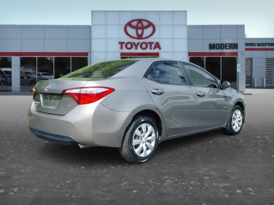 Used 2016 Brown Sugar Metallic Toyota LE image 6
