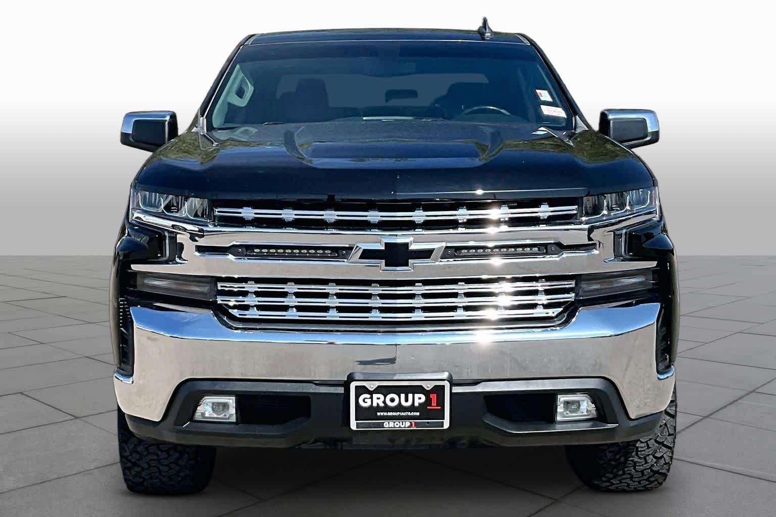 Used 2020 Black Chevrolet LT image 4