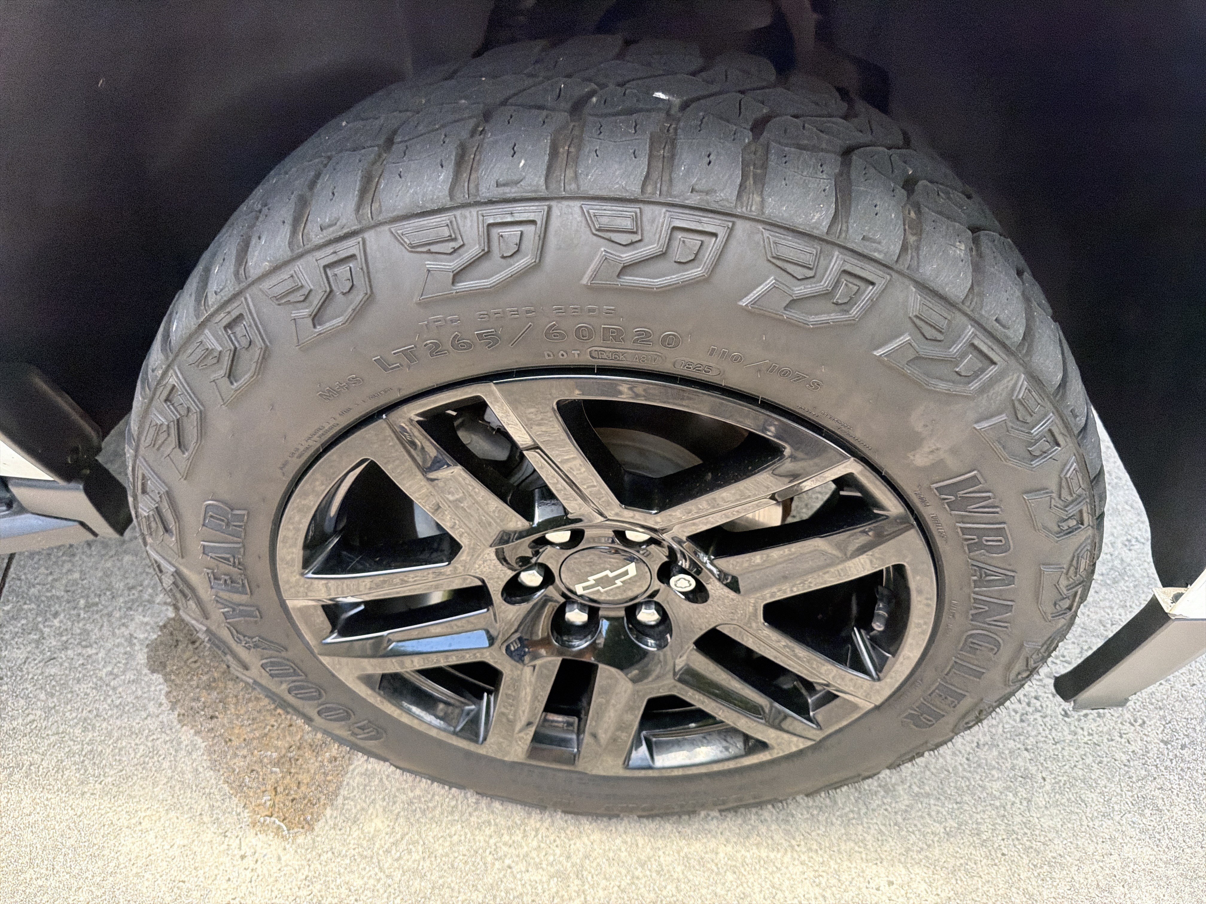 Used 2019 Summit White Chevrolet LS image 15