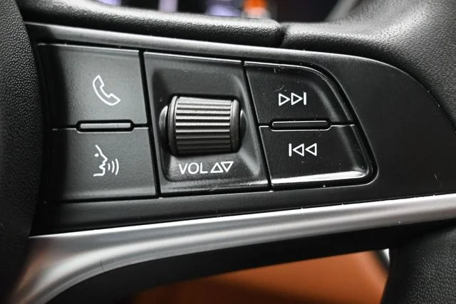 Used 2019 Gray Alfa Romeo Base image 27