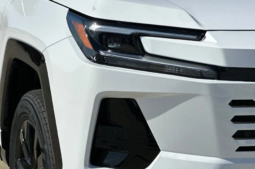 New 2026 Ice Cap Toyota  SE image 30