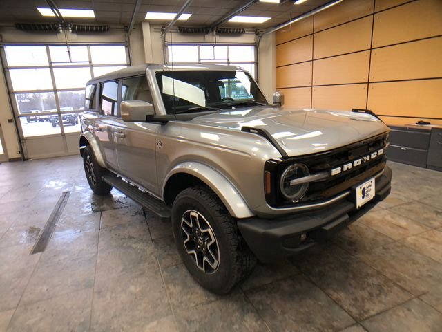 2023 Ford Bronco Outer Banks 4x4's photo