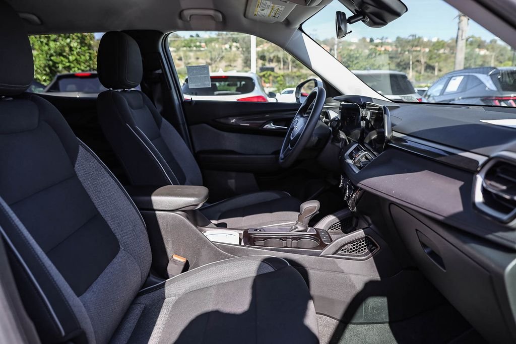 2024 Chevrolet TrailBlazer LT - Photo 17