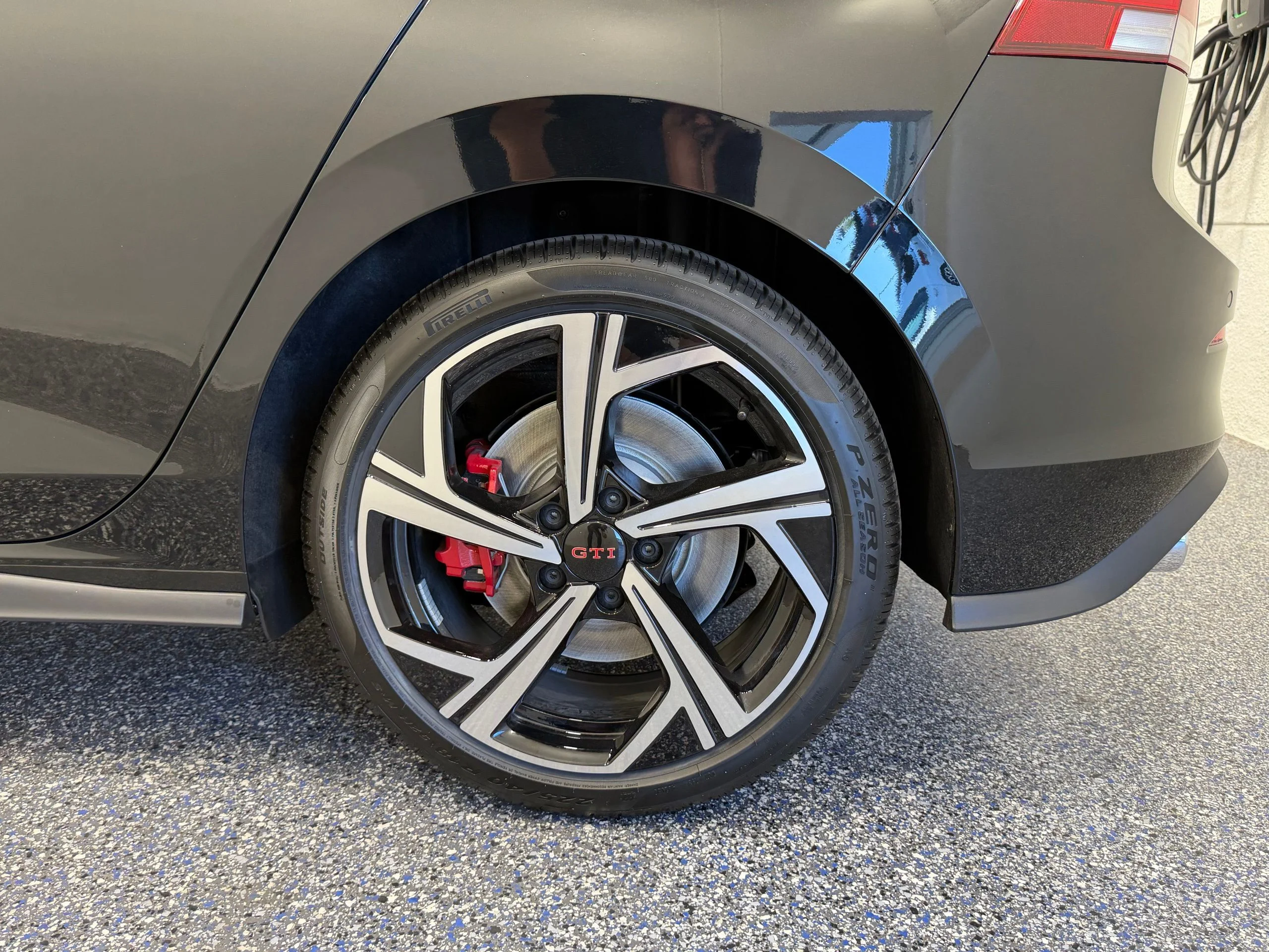 New 2026 Black Volkswagen 2.0T SE image 12