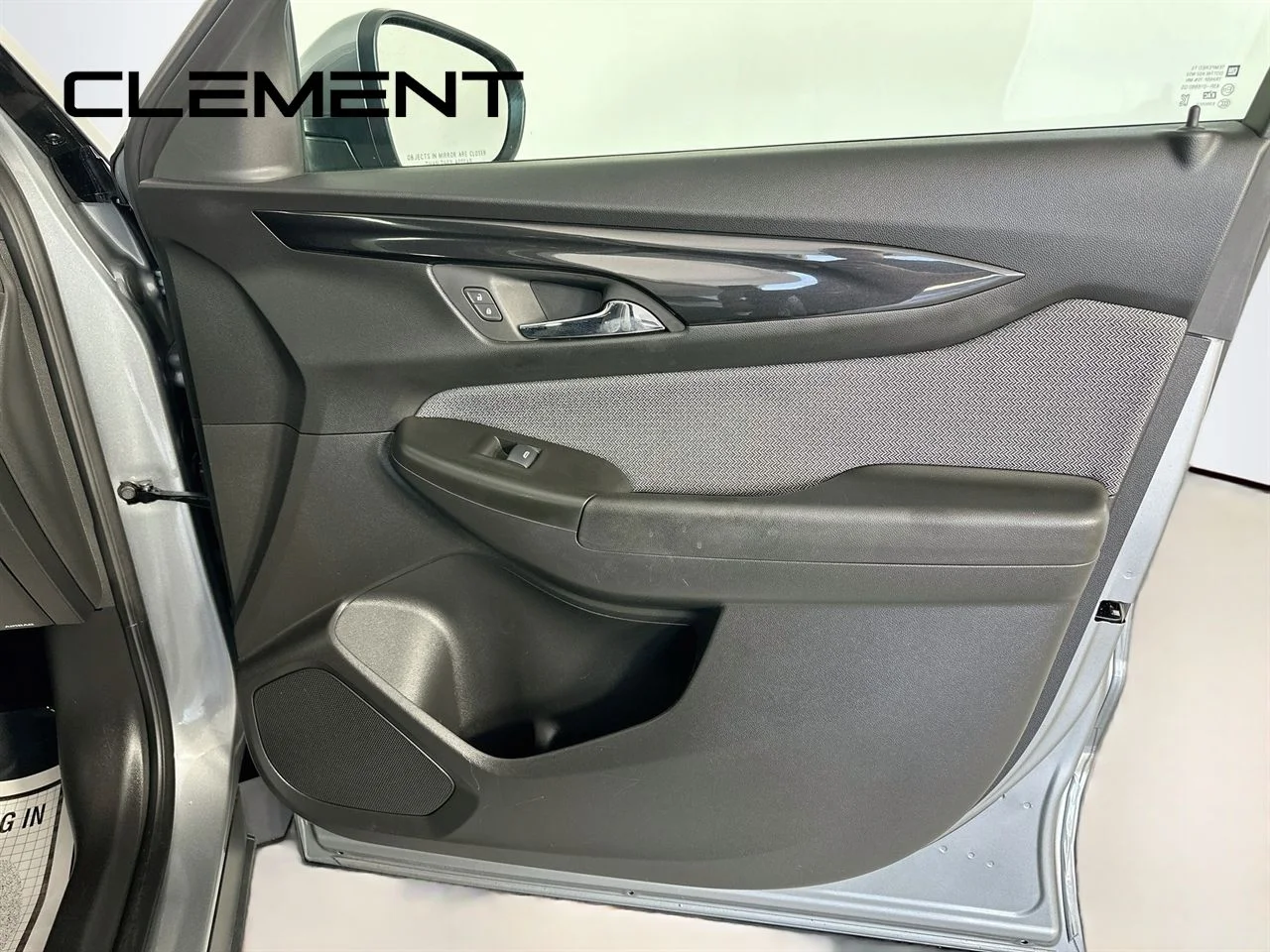 Used 2025 Sterling Gray Metallic Chevrolet LT image 33